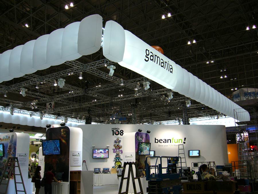 展示会ブースバルーン装飾施工例